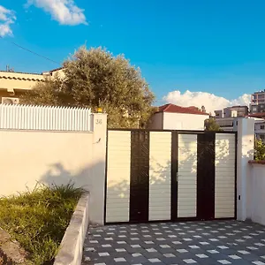 https://1-apartment-free-parking-15-min-from-air-albania.albaniahotels.org